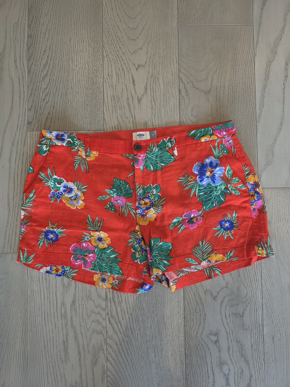 Floral Red Women’s Shorts